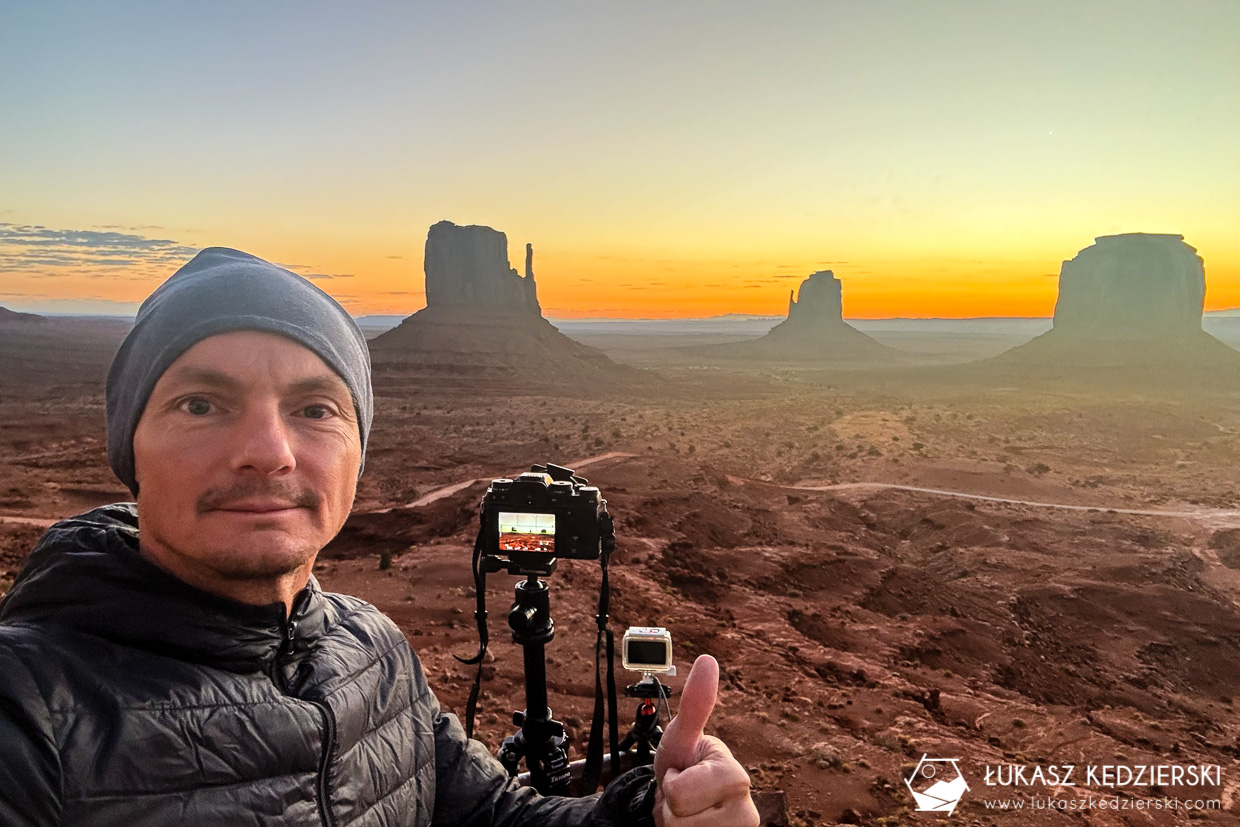 zachodnie wybrzeże usa monument valley sunrise