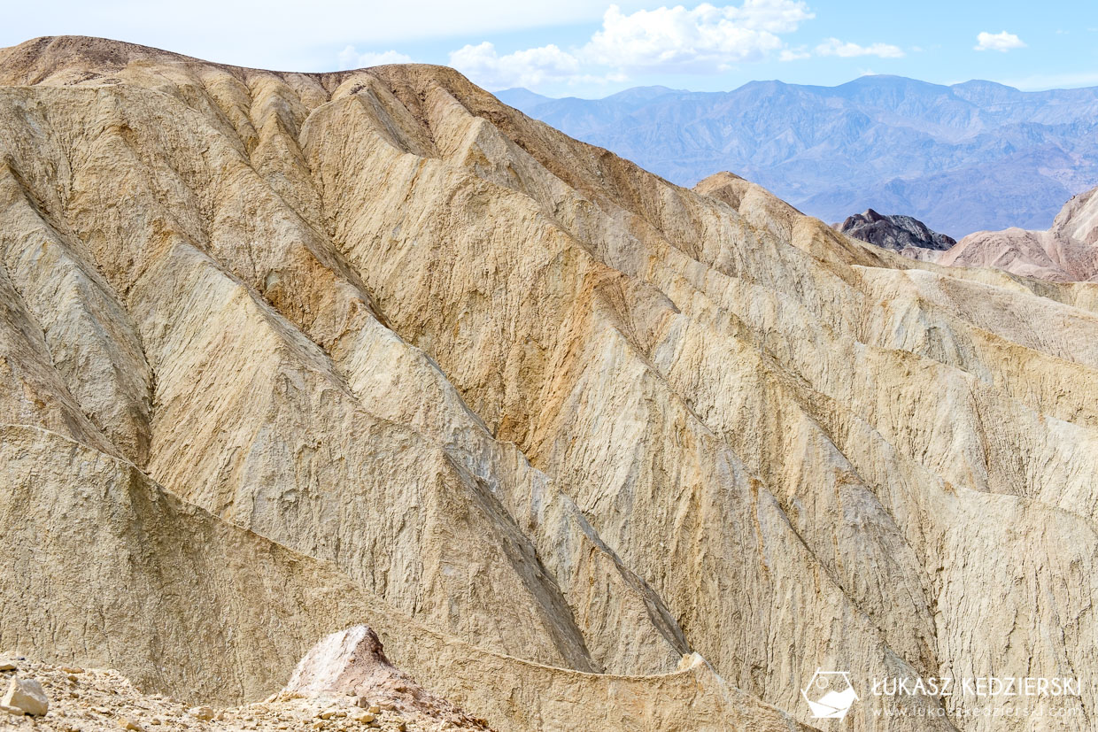 death valley golden canyon gover gulch loop Manly Beacon