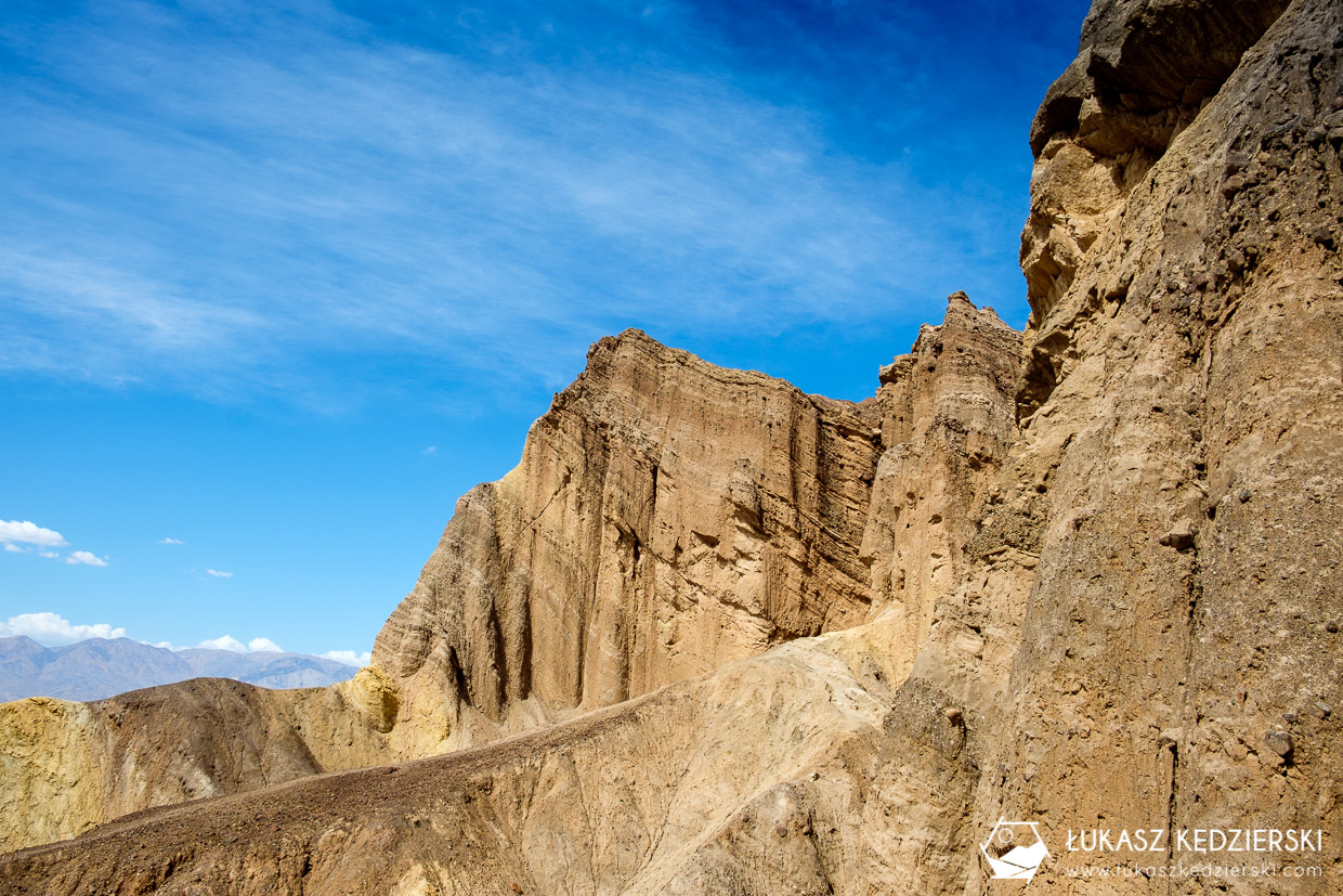 death valley golden canyon gover gulch loop Red Cathedral