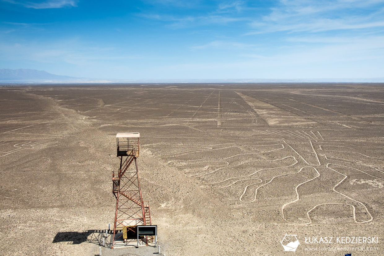 nazca rysunki z nazca linie z nazca geoglify wieża widokowa